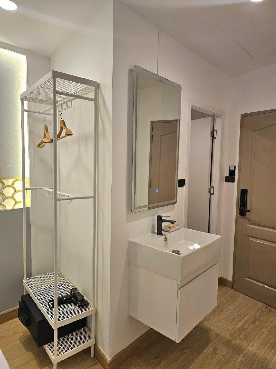Aparthotel Arawana Express Sukhumvit 22 Bangkok Esterno foto