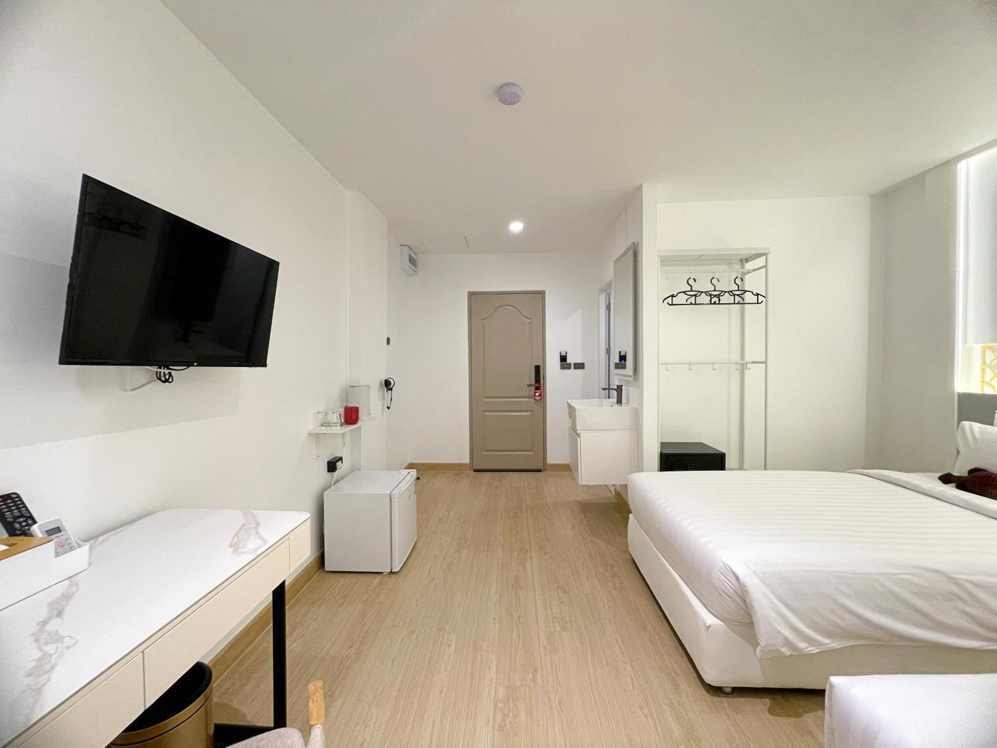 Aparthotel Arawana Express Sukhumvit 22 Bangkok Esterno foto