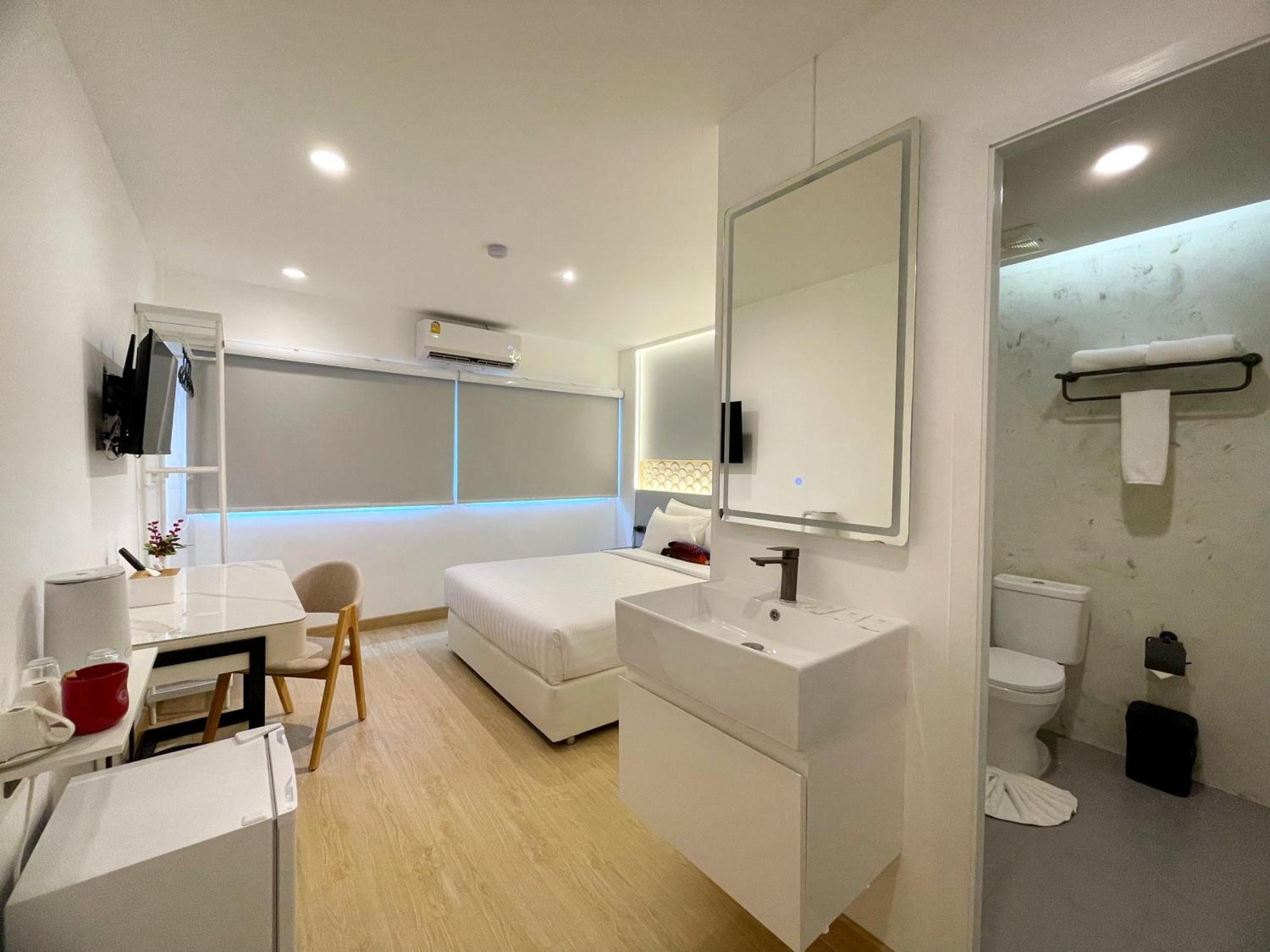 Aparthotel Arawana Express Sukhumvit 22 Bangkok Esterno foto