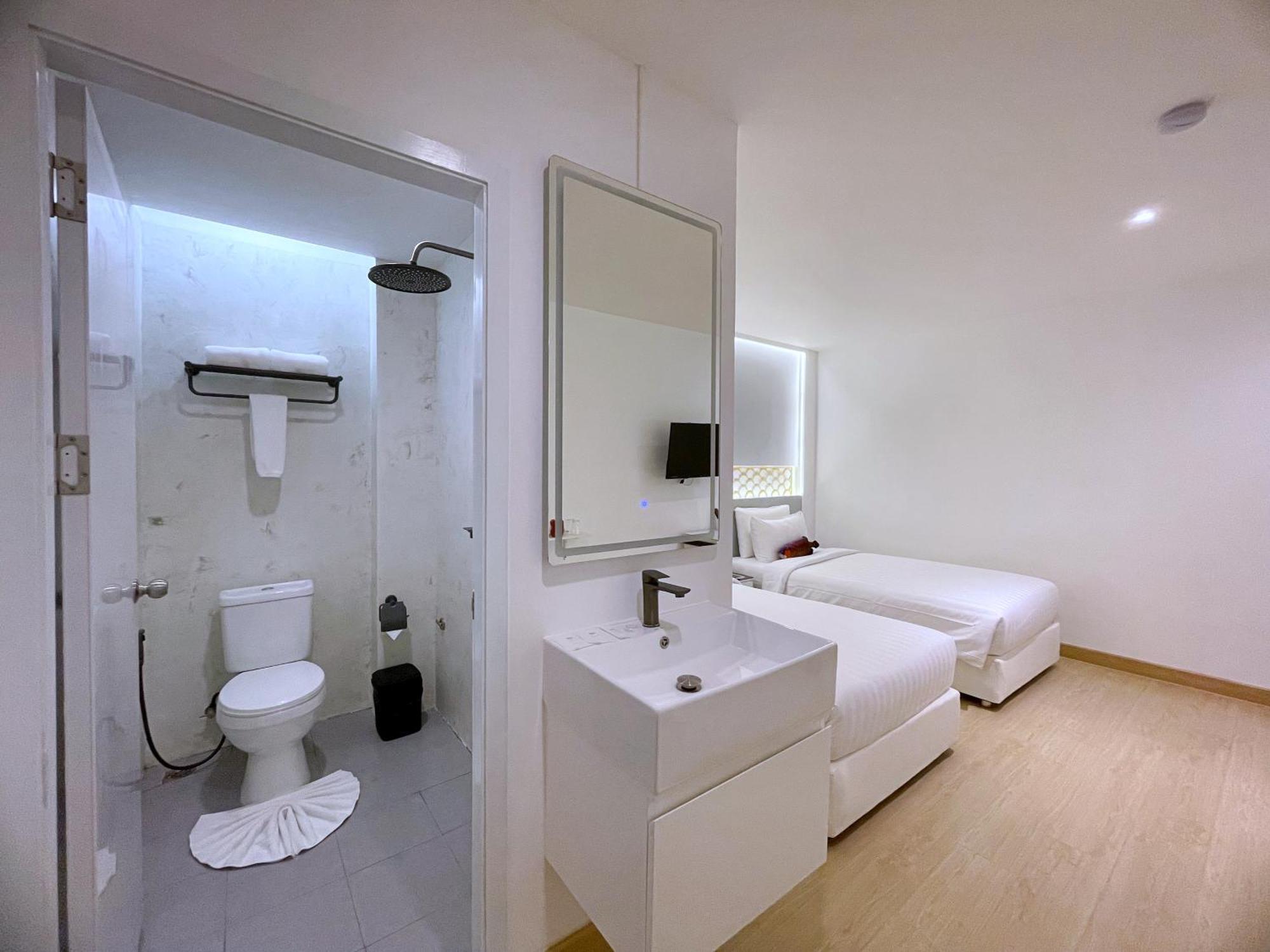 Aparthotel Arawana Express Sukhumvit 22 Bangkok Esterno foto